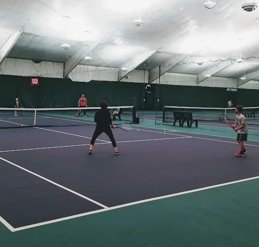 H-F Racquet & Fitness Club