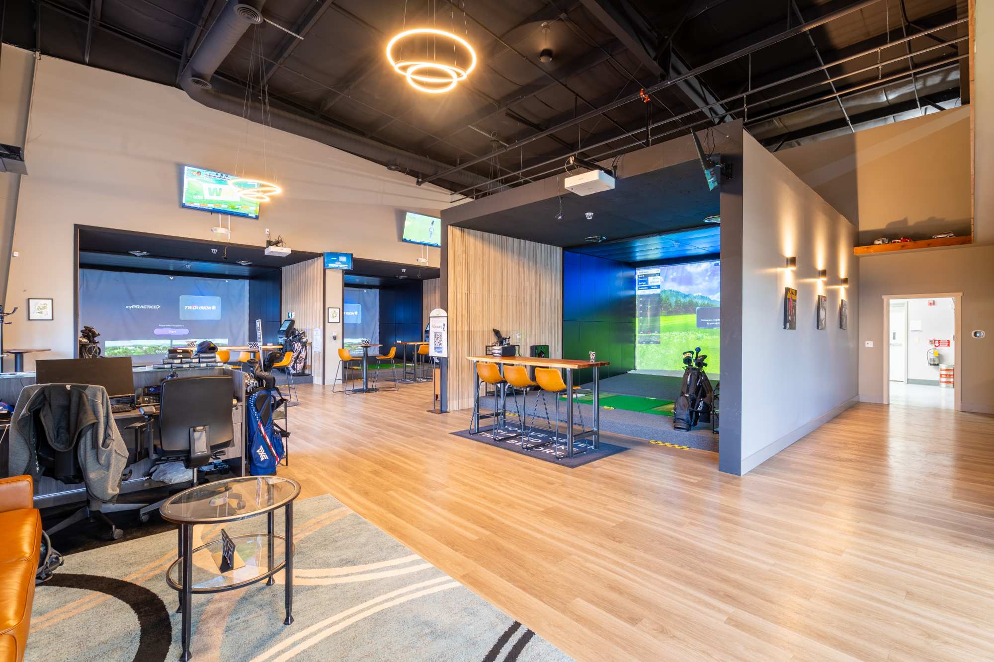 Pin Seeker Indoor Golf