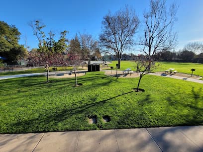 Laureola Park