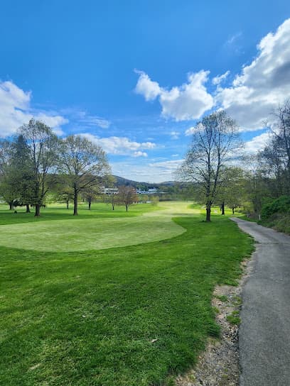 Shadow Lakes Country Club