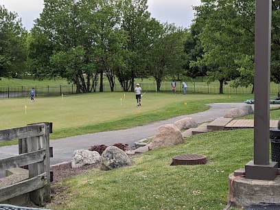 Links & Tees Golf Facility
